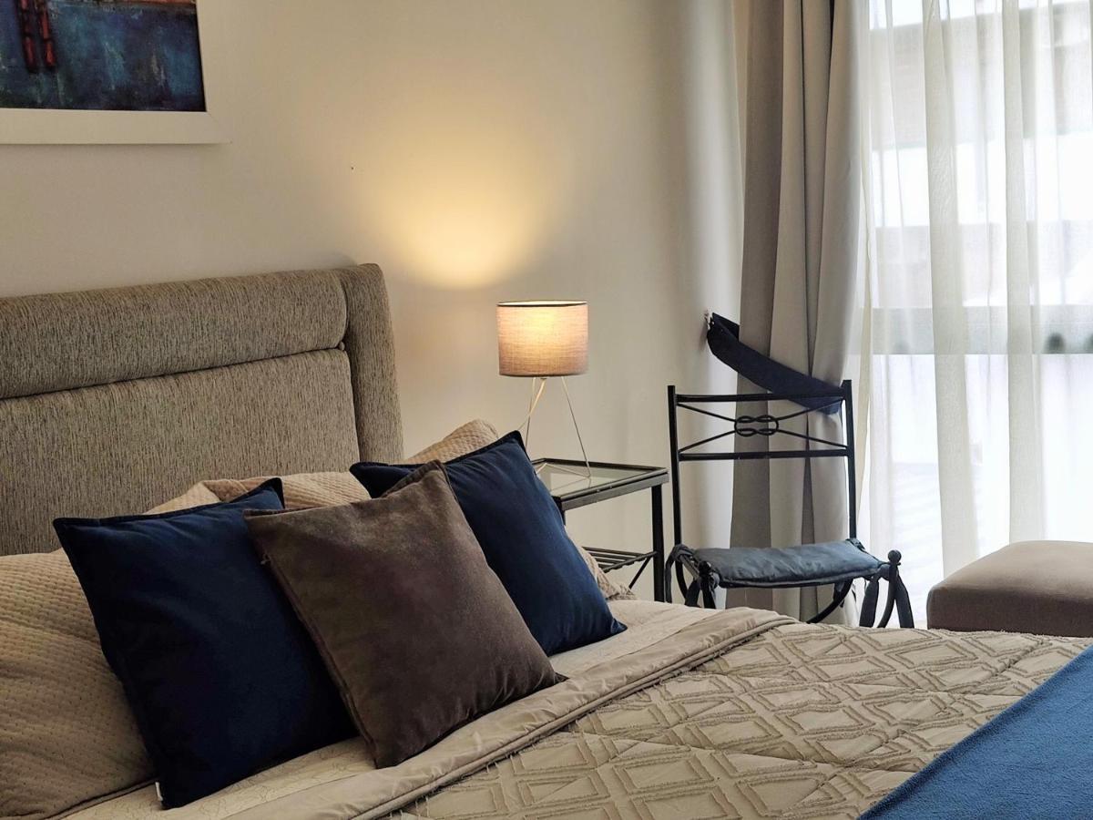 Mendoza Suites 2 Bagian luar foto